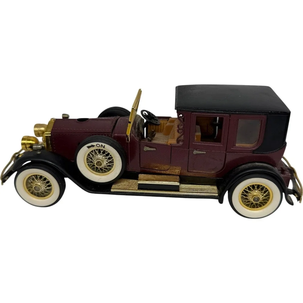 Vintage Rolls-Royce Silver Ghost and 1930 Sedan Model Car Set Decorative Fair